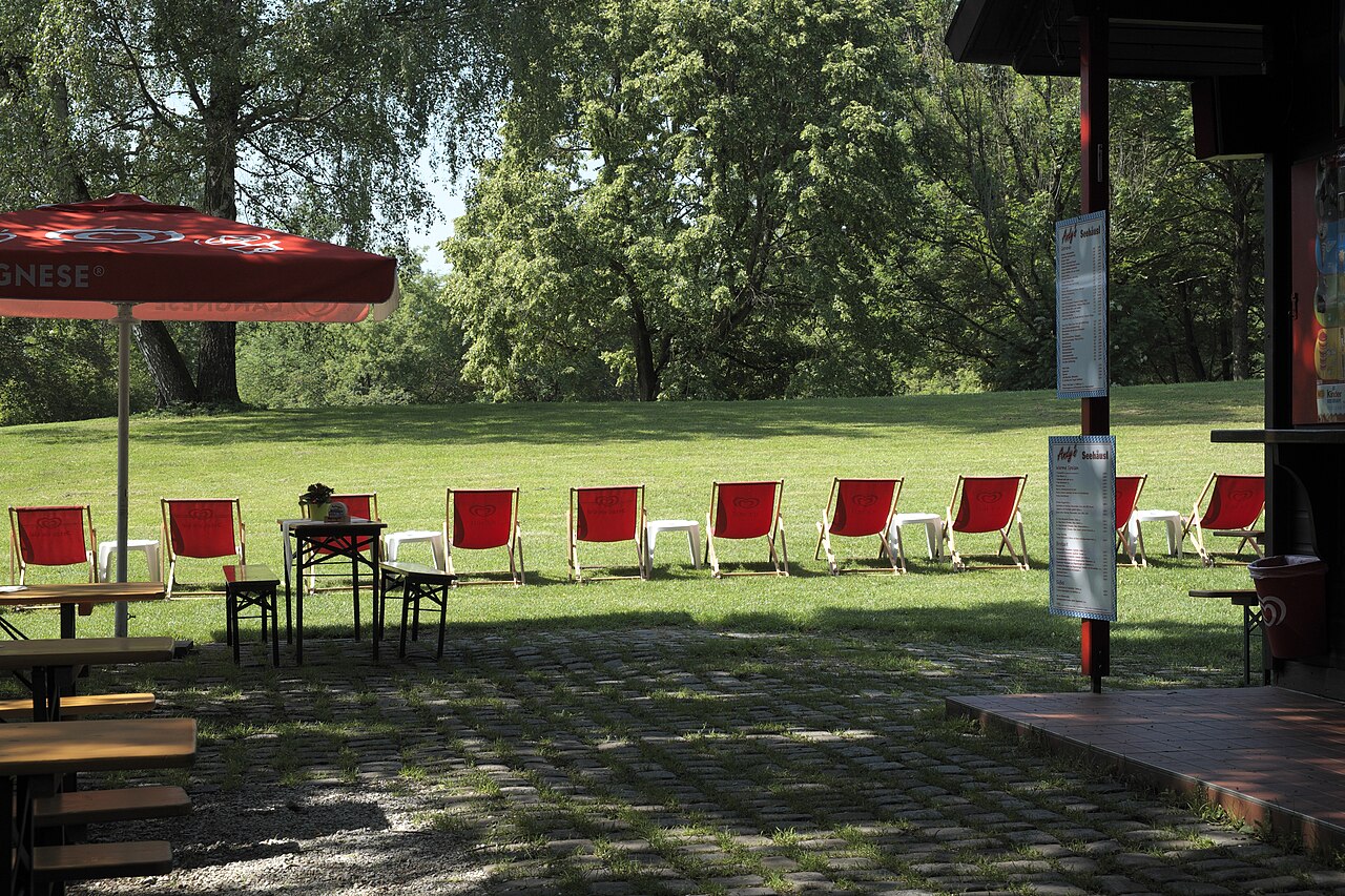 Feldmochinger See und Naherholungsgebiet in Feldmoching-Hasenbergl München